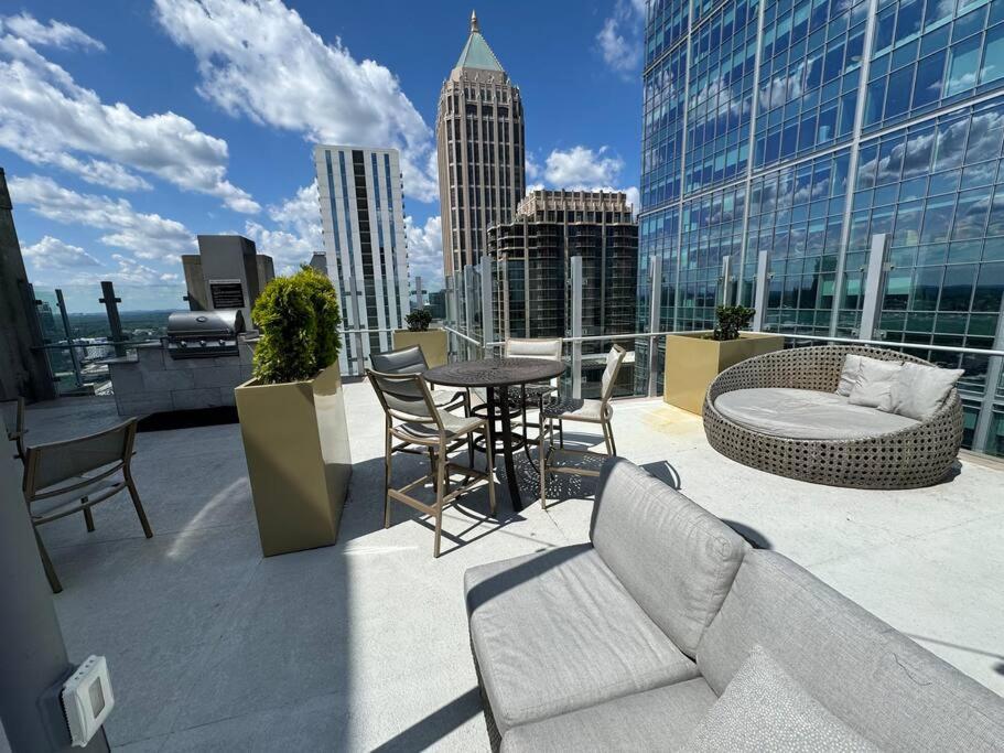 Midtown High-rise With King Bed Free Parking And Balcony With View Apartment Atlanta