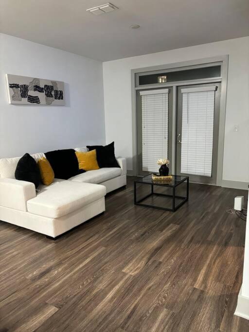 Luxuristay In