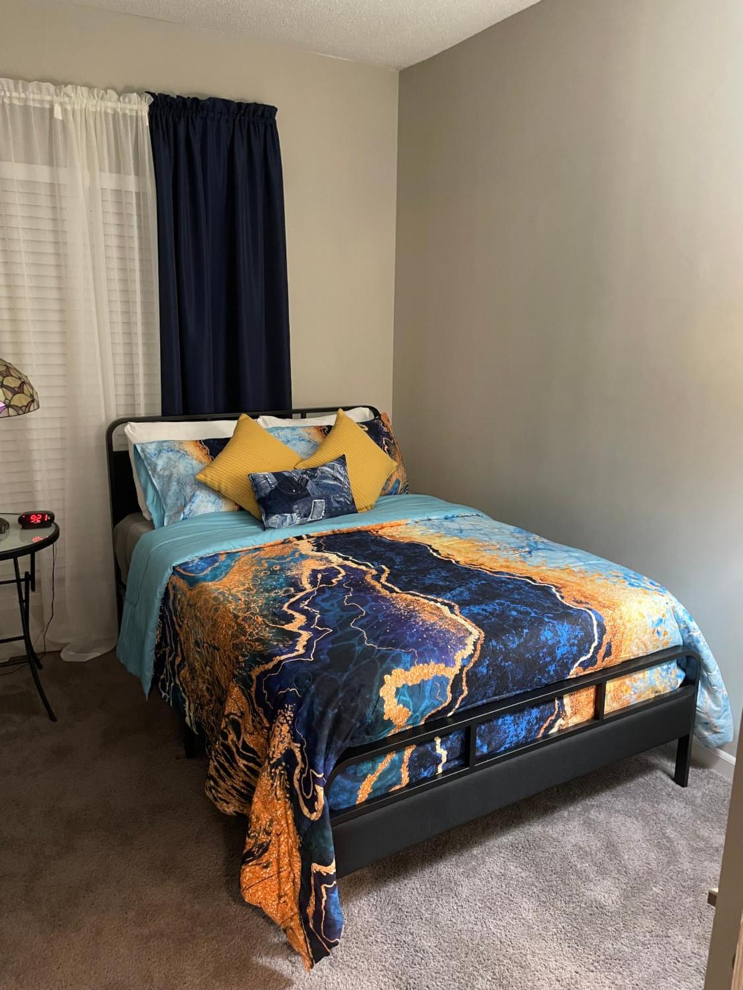 The Sunshine Suite-cozy Comfort Near Airport Atlanta