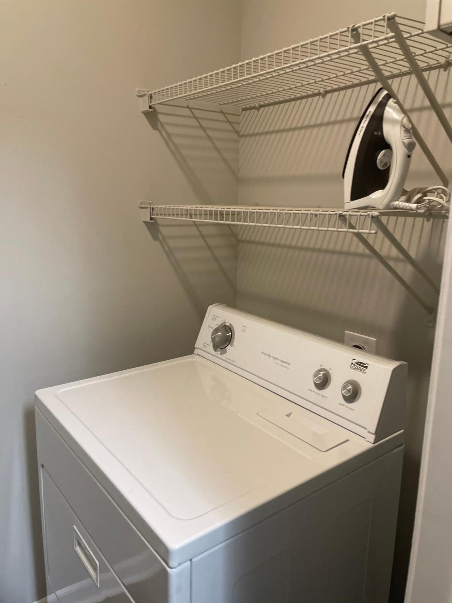 The Sunshine Suite-cozy Comfort Near Airport Apartment Atlanta