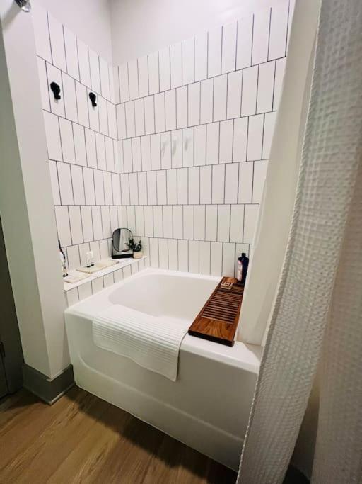 Warm & Lavish Midtown Oasis Apartment Atlanta