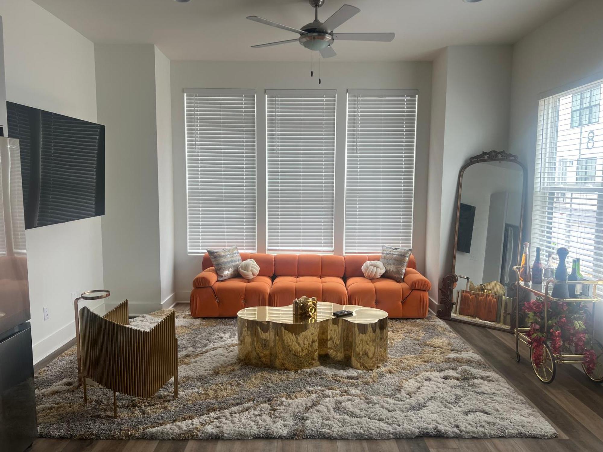 Apartment Luxury 5-level Townhouse With City View