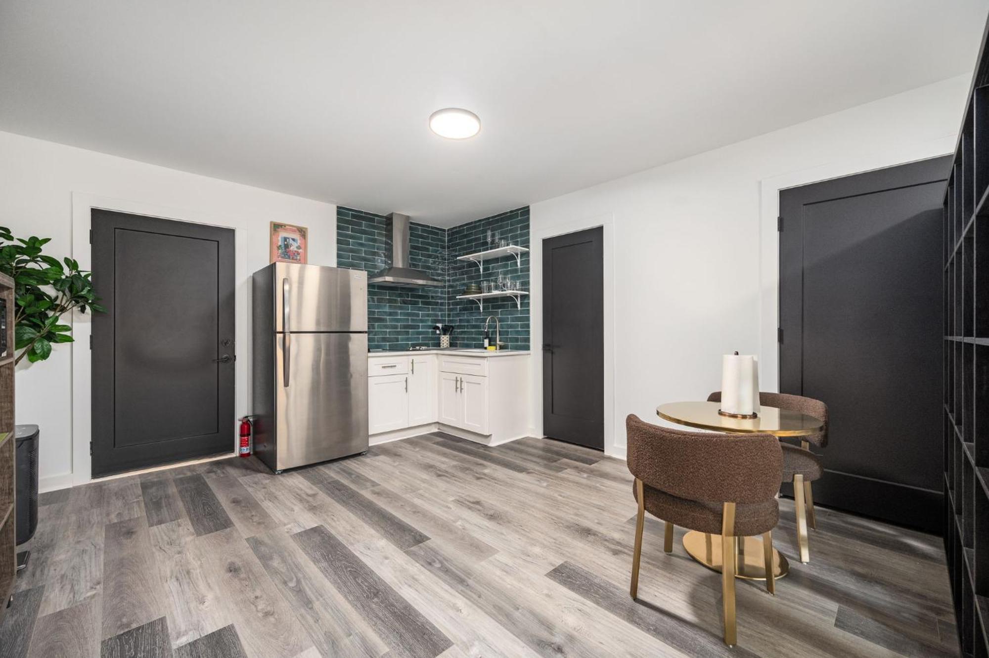 In The Forest - 5bd-5ba - Atl Beltline-summerhill Apartment *