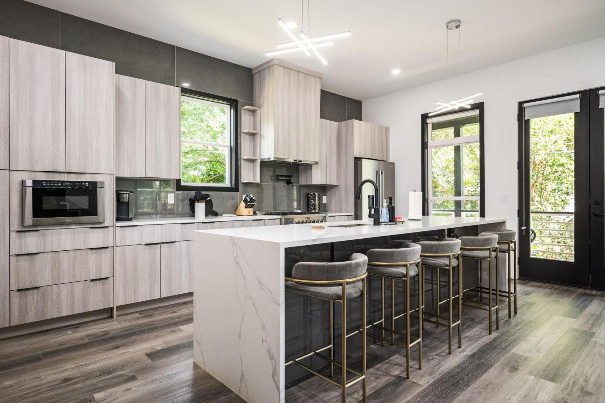 In The Forest - 5bd-5ba - Atl Beltline-summerhill Atlanta