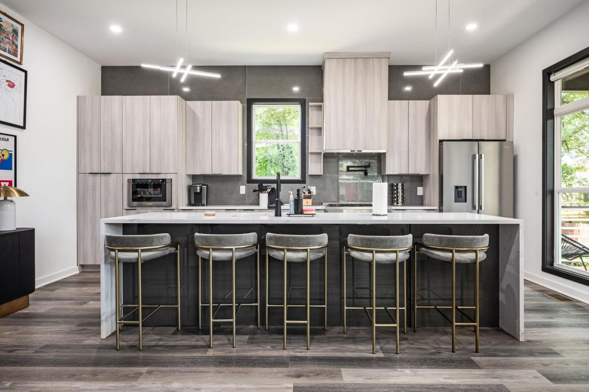 Apartment In The Forest - 5bd-5ba - Atl Beltline-summerhill *