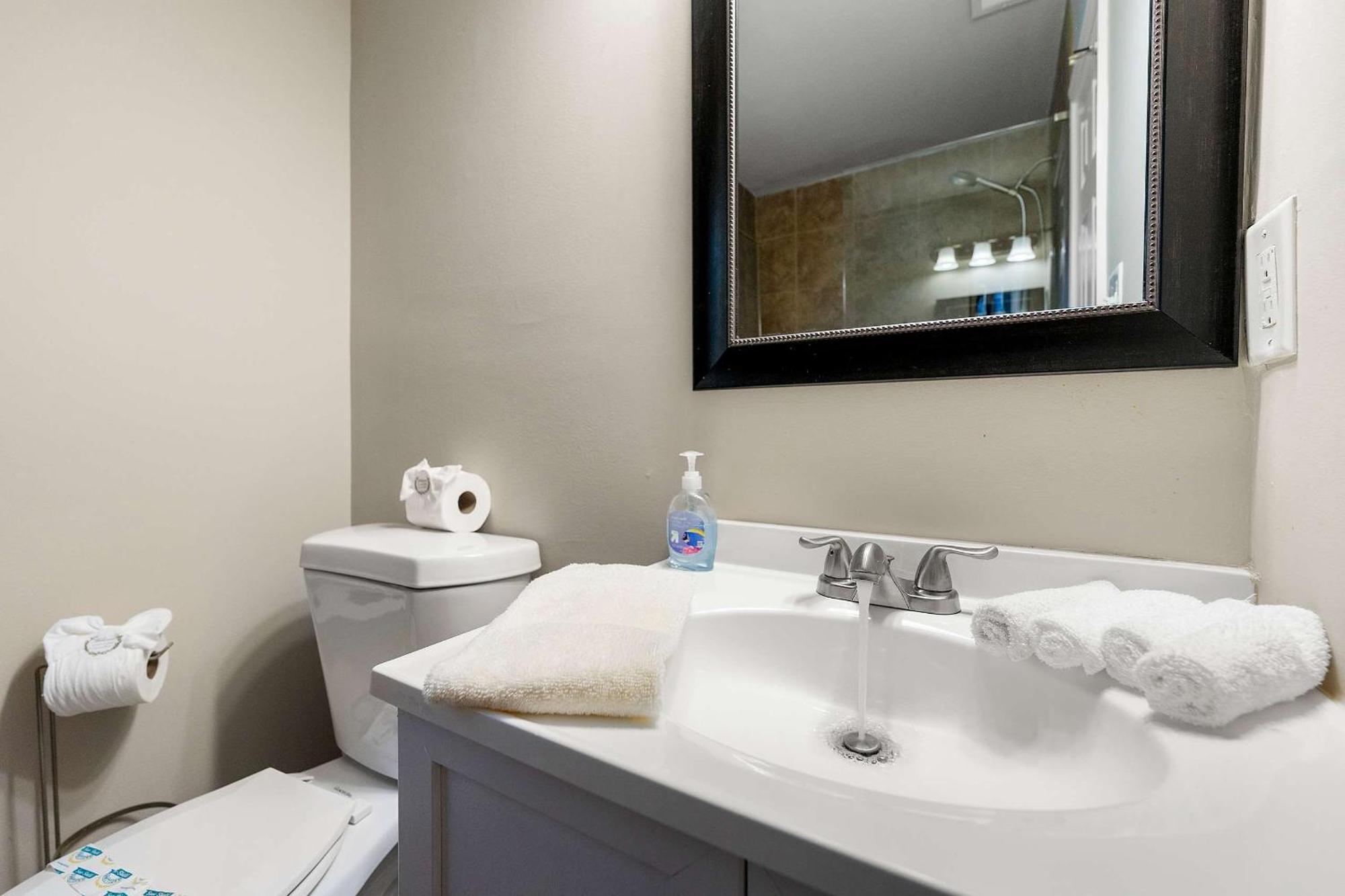 Holiday home The Manor L 5-bedrooms A Location Sleeps 12 *