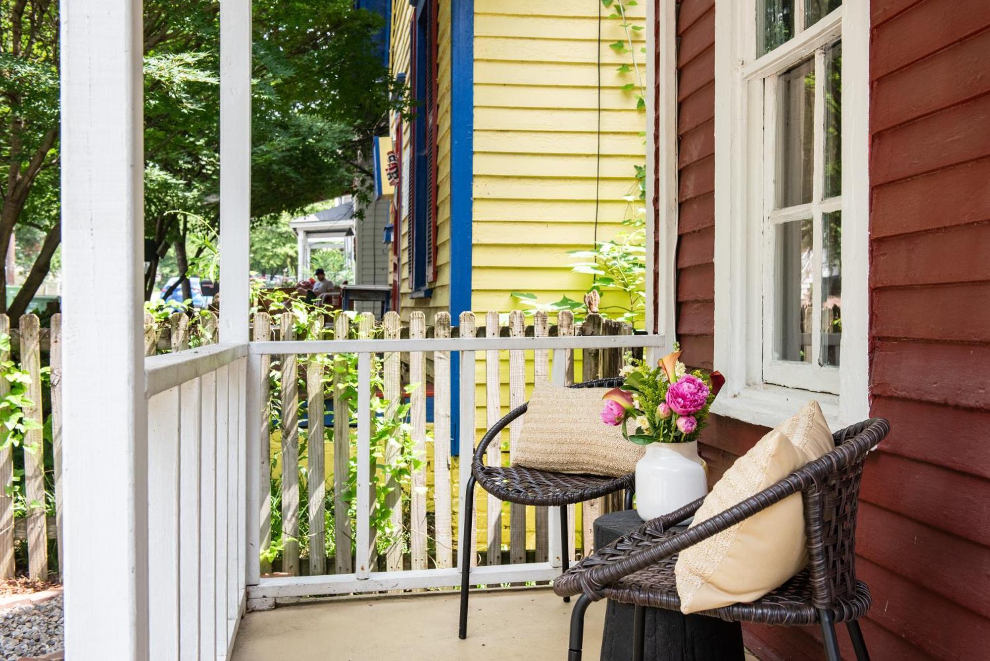 Porch Cayenne *