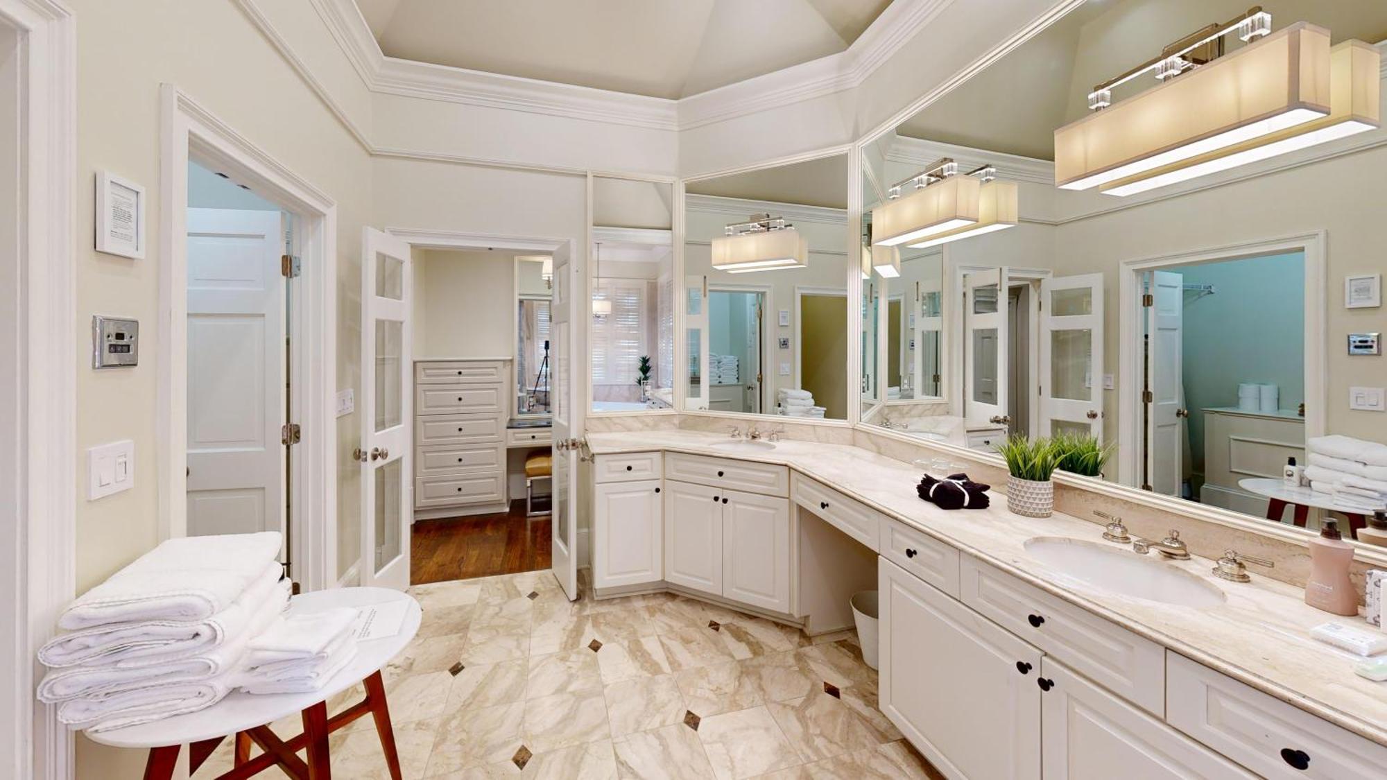 Luxury Spacious 4br In Buckhead