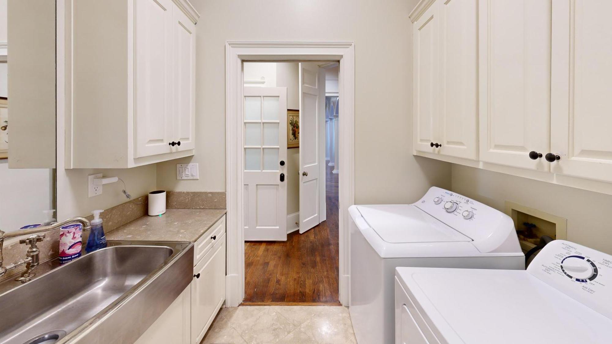 Holiday home Luxury Spacious 4br In Buckhead