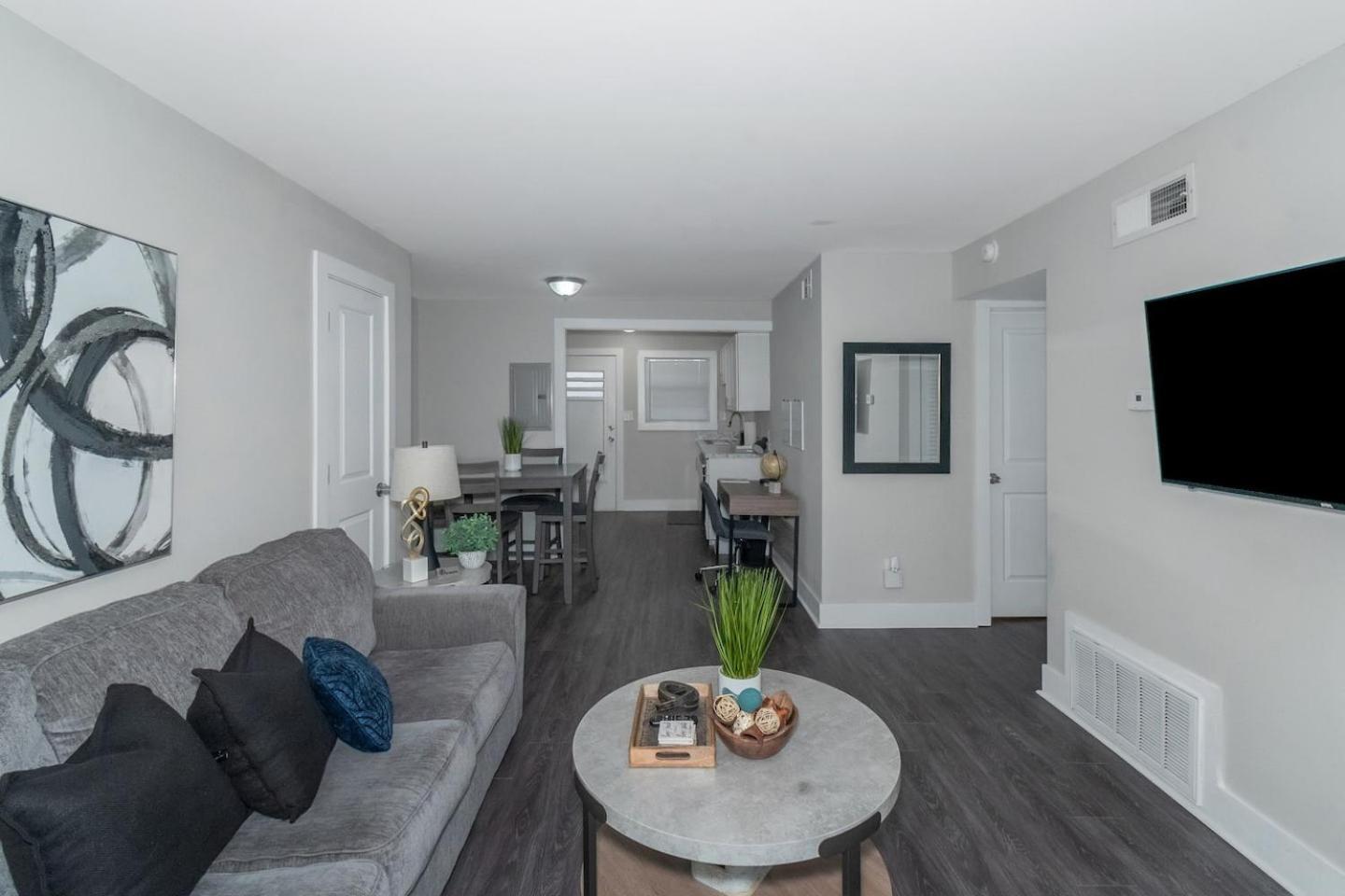 Buckhead Escape Apartment *