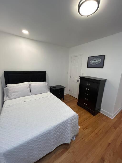 Southern Comfort Renovated, Relaxing, Ready Minutes From Downtown And Mercedes Benz Stadium *