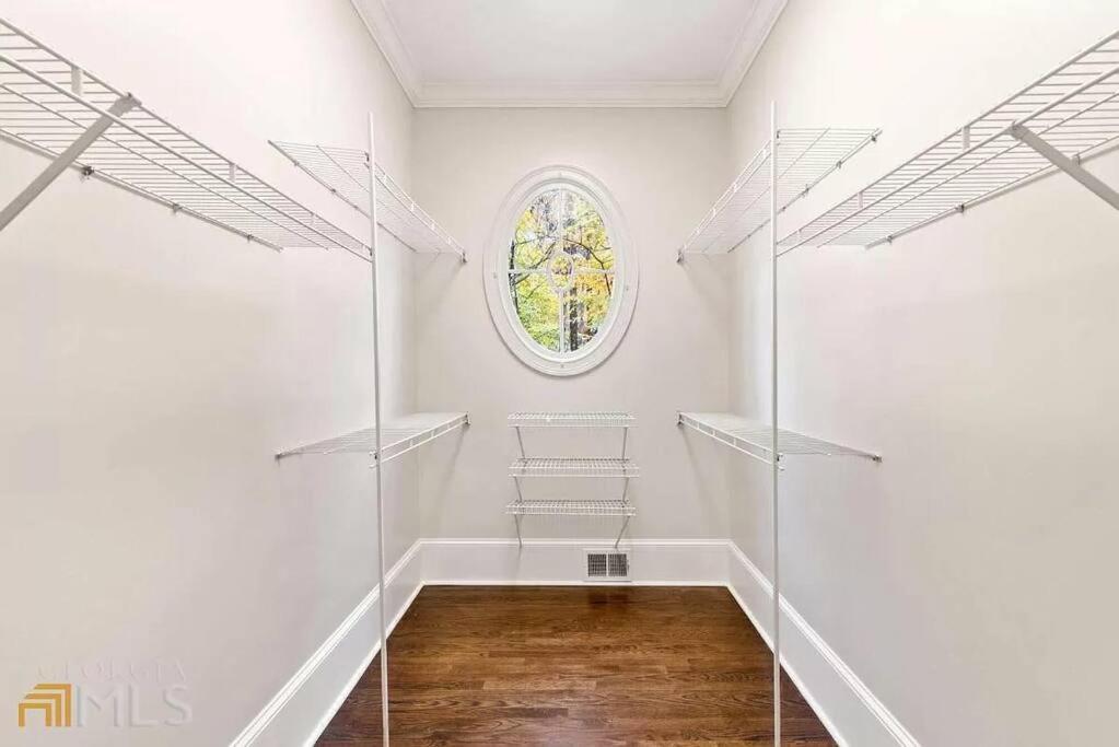 Luxury Spacious 4br In Buckhead Atlanta