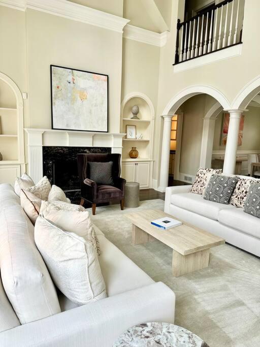 Holiday home Luxury Spacious 4br In Buckhead *