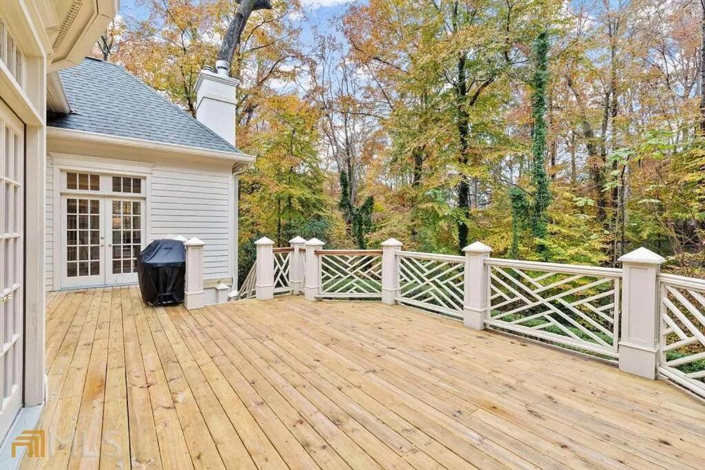 Luxury Spacious 4br In Buckhead