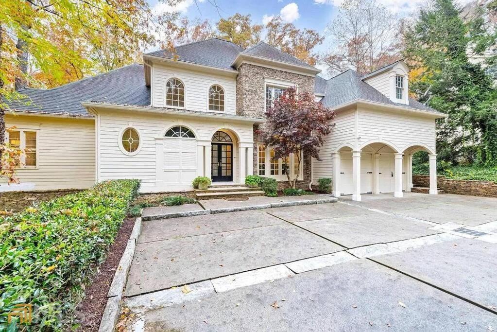 Luxury Spacious 4br In Buckhead Holiday home Atlanta