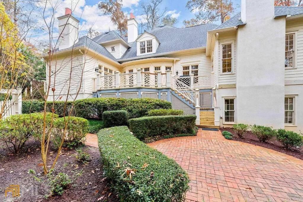 Luxury Spacious 4br In Buckhead Holiday home *