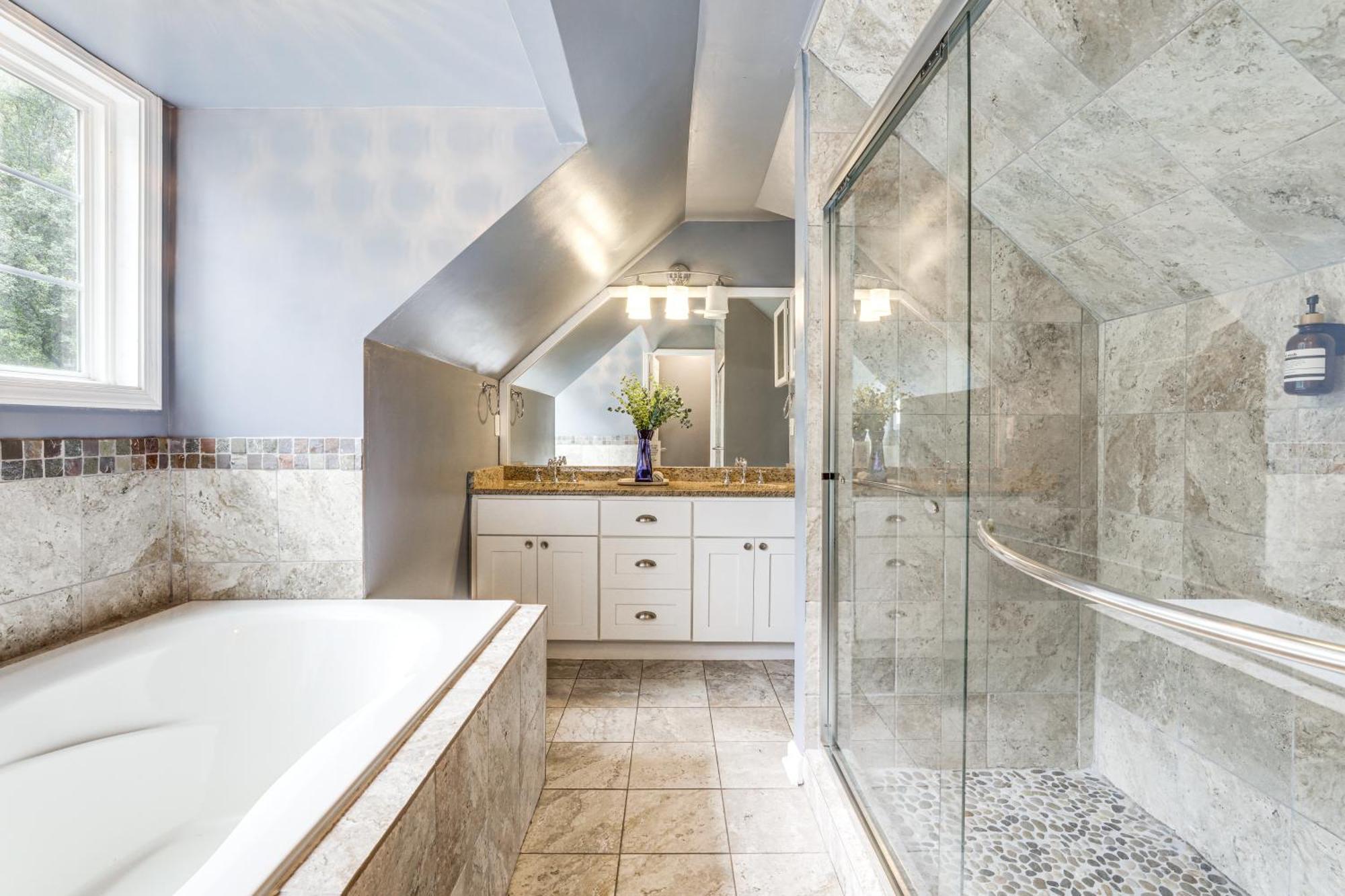 Pet-friendly With Hot Tub In Atlanta!