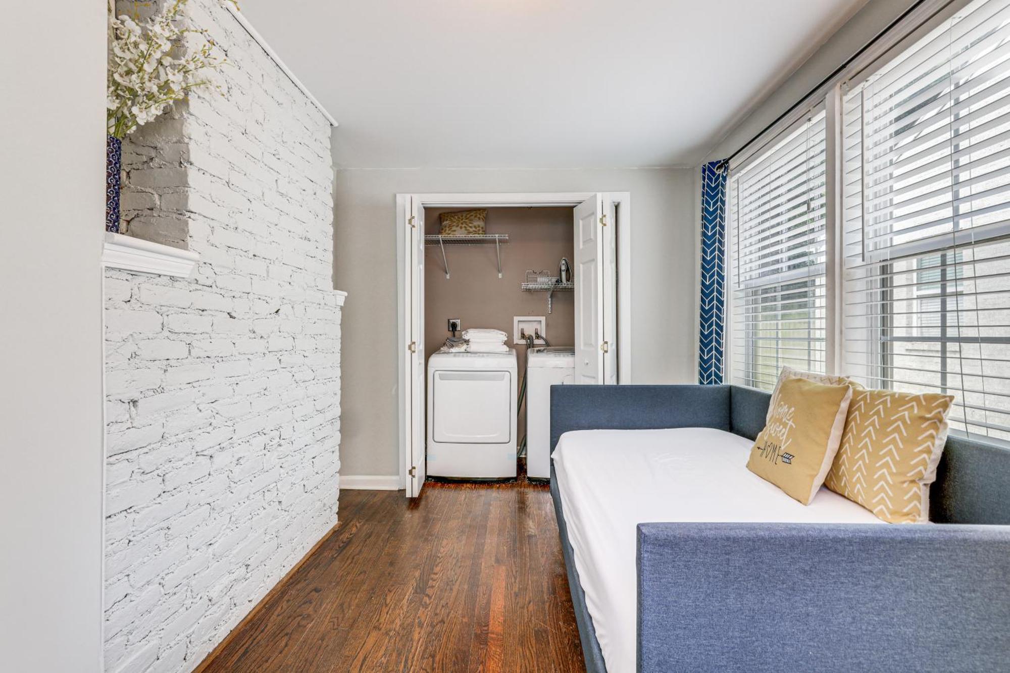Pet-friendly With Hot Tub In Atlanta! Holiday home Atlanta