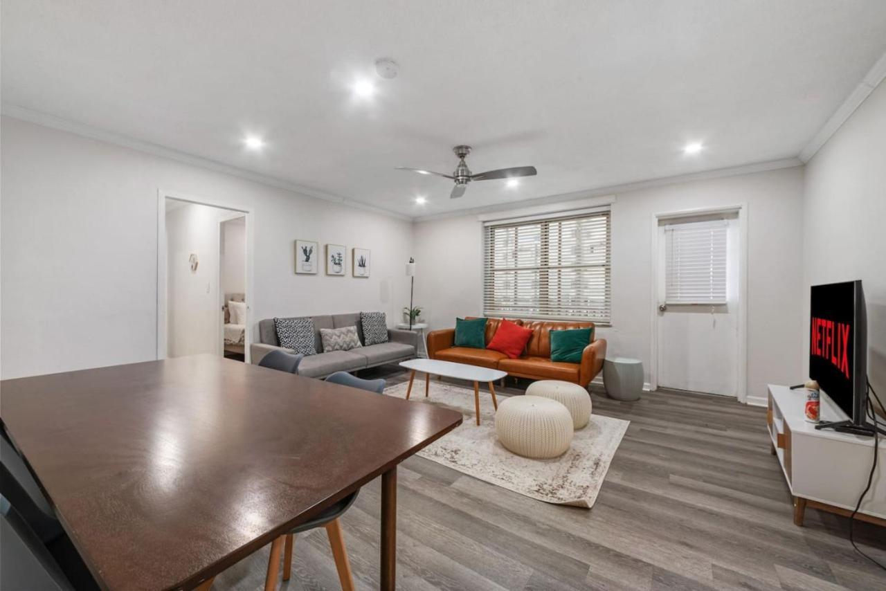 2 Bedroom Prime Location And Views, Private Porch