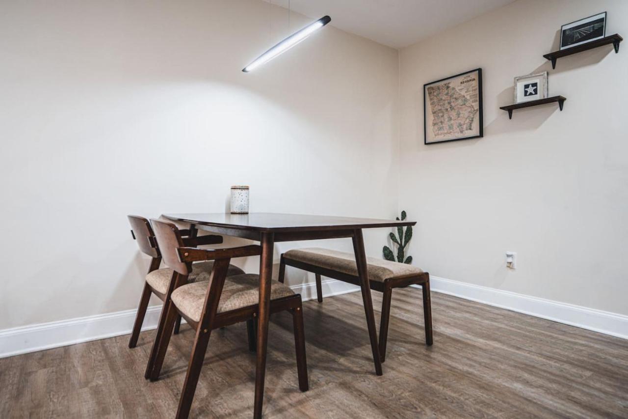 Unparalleled Convenience, View, Food Scene Holiday home *
