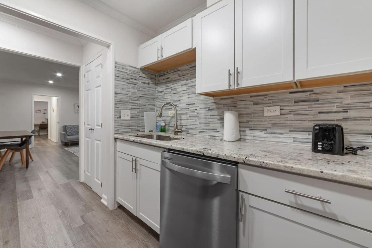 2 Bedroom Prime Location And Views, Private Porch *