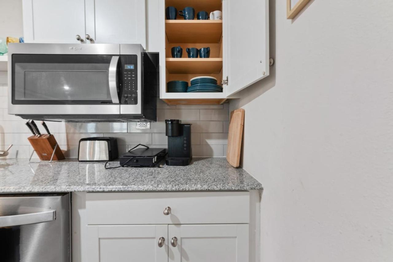 Holiday home Walk To Everything, Affordable In Downtown