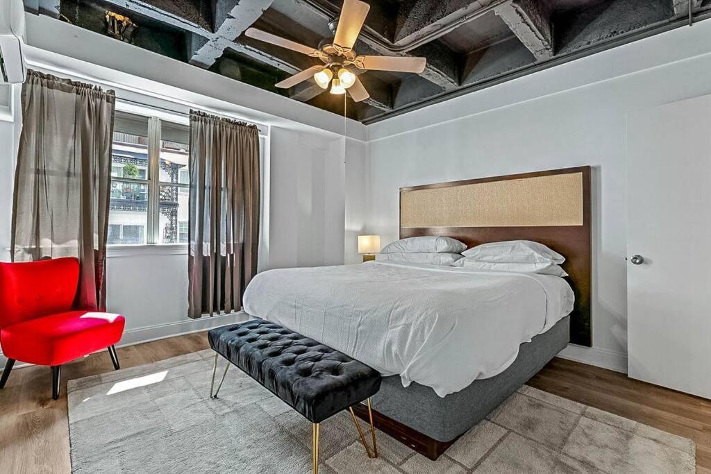 Apartment Art Deco-inspired Getaway In Buckhead *
