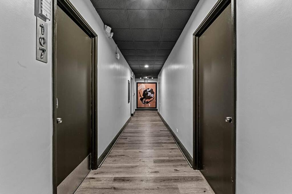 Art Deco-inspired Getaway In Buckhead Apartment Atlanta