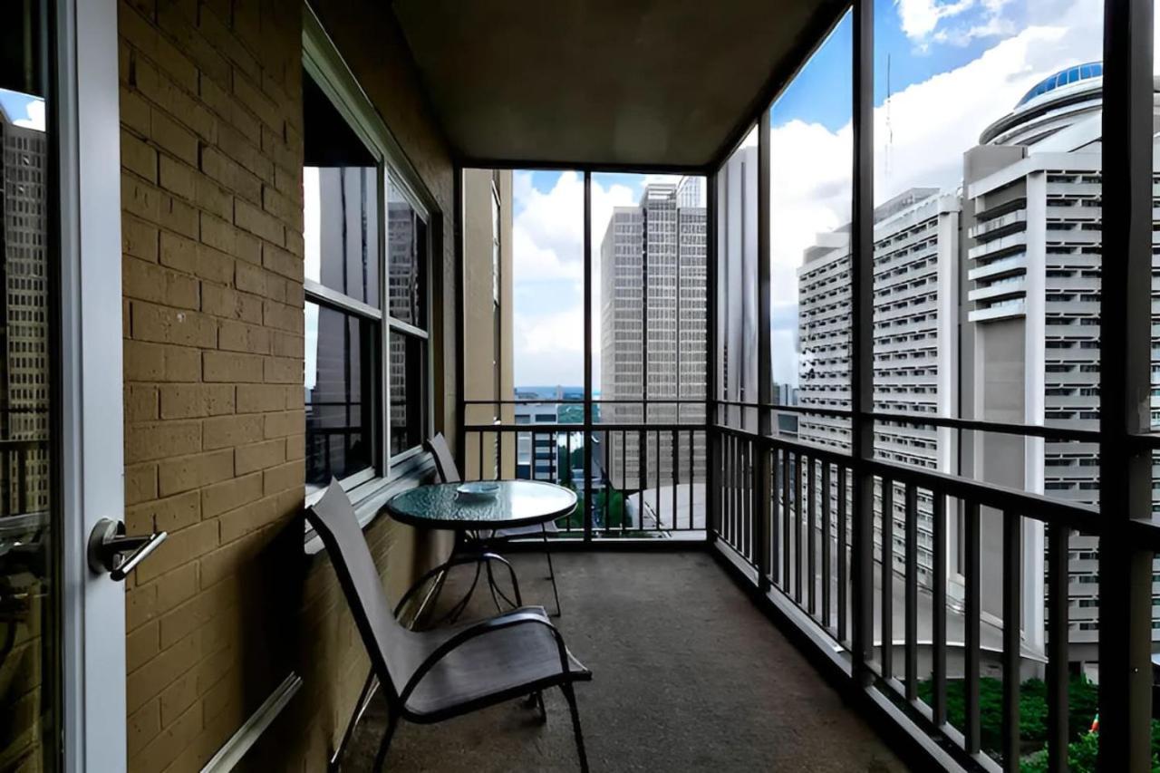 1br Apt,centrally Located, View *