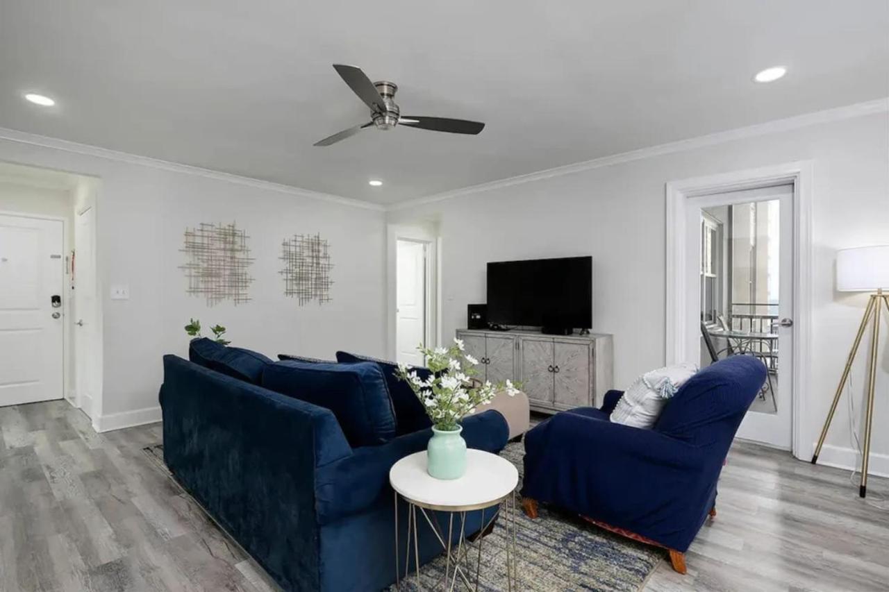1br Apt,centrally Located, View * Atlanta