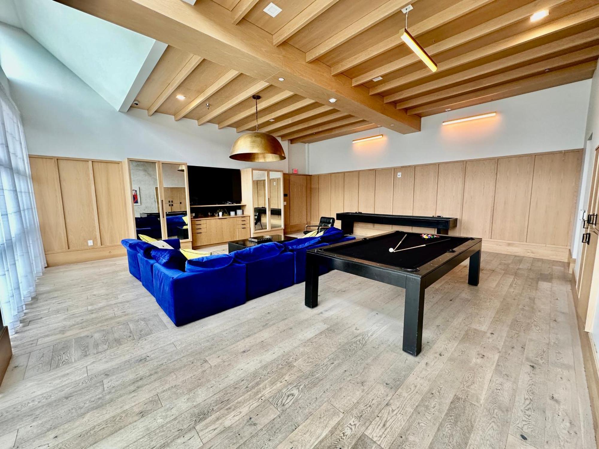 Modern Luxury At The Interlock Apartment Atlanta