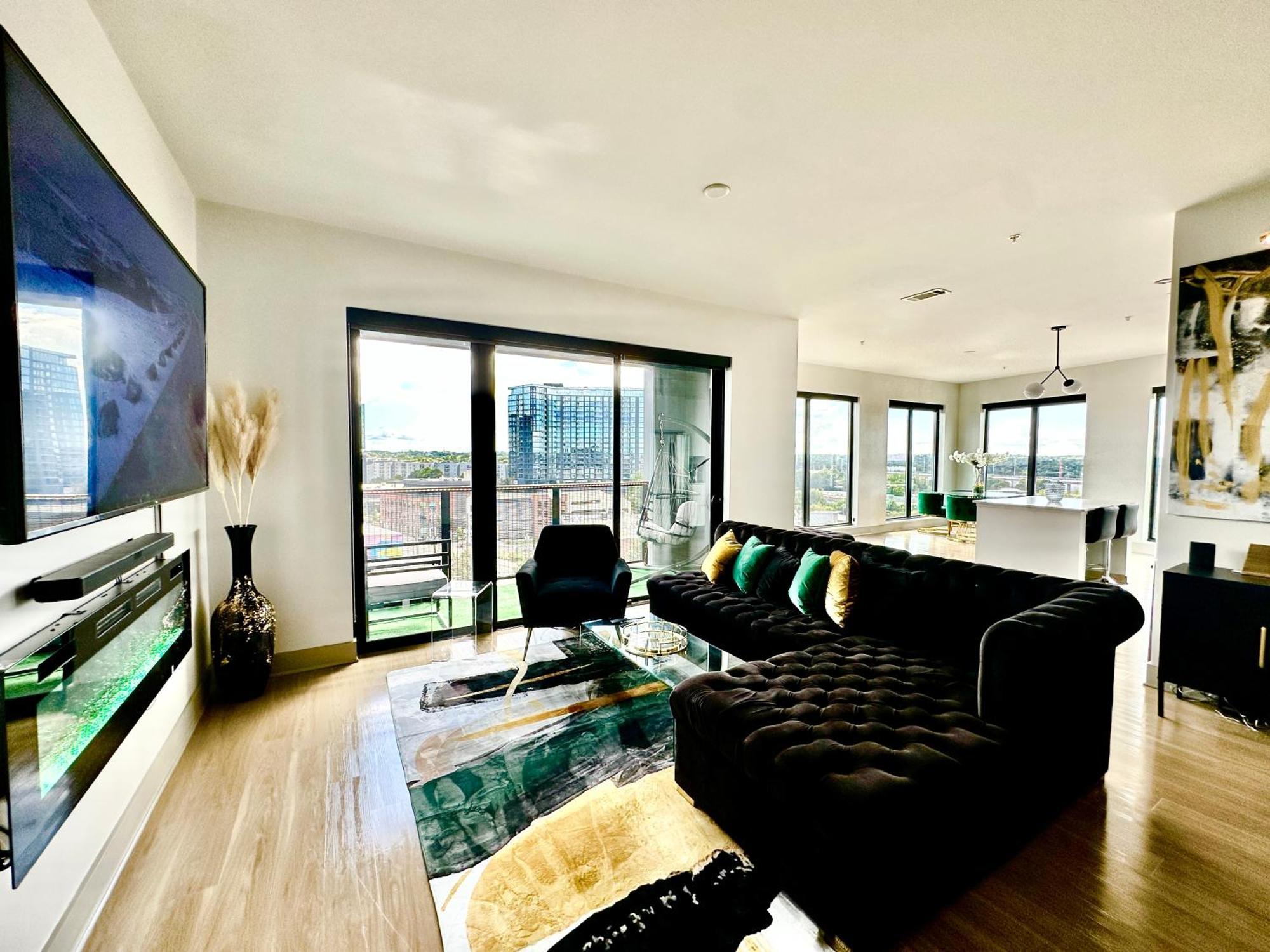 Apartment Modern Luxury At The Interlock *
