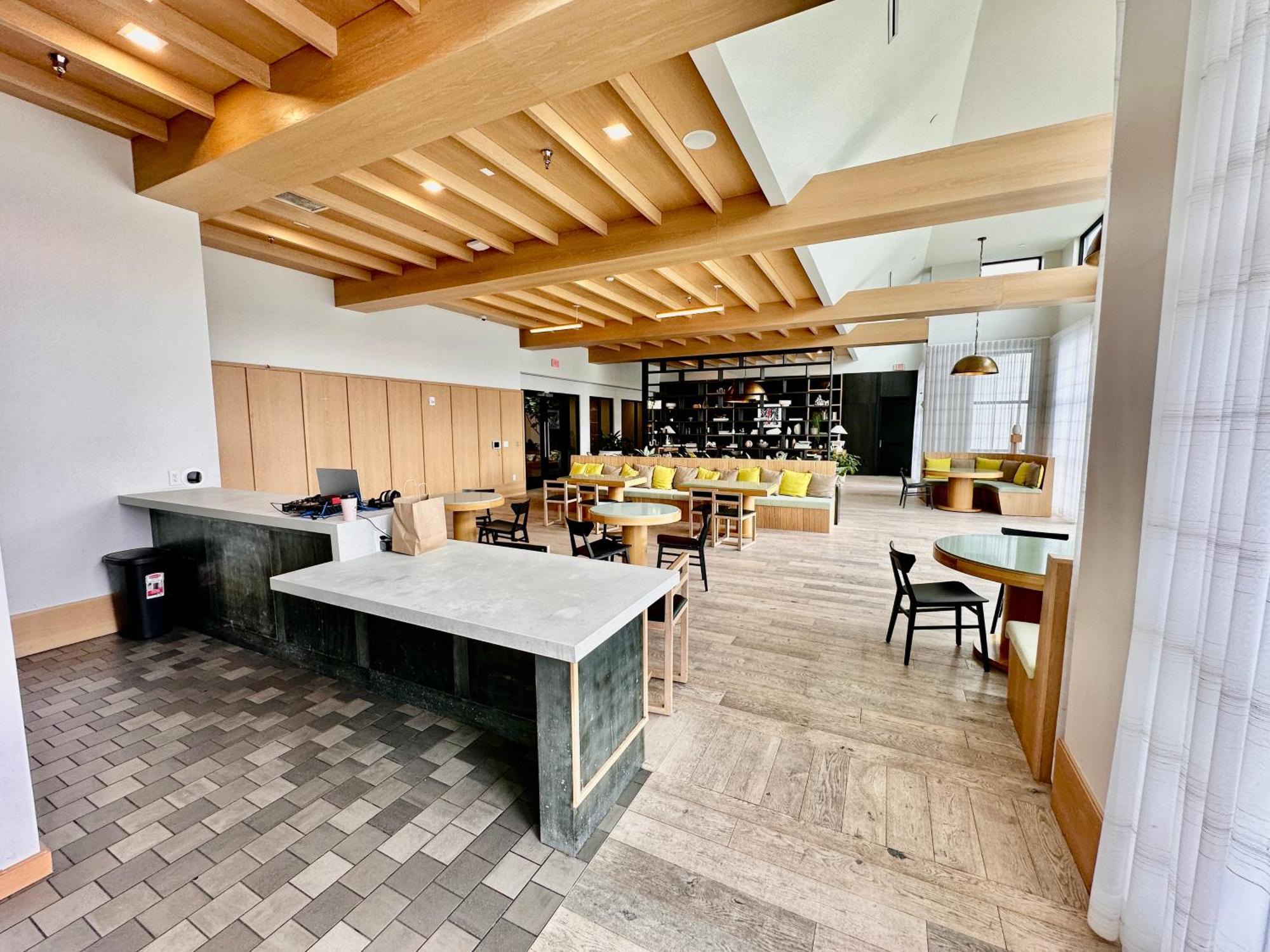 Apartment Modern Luxury At The Interlock *