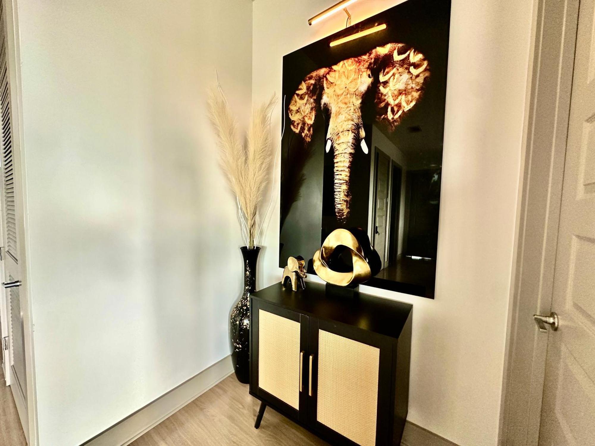 Modern Luxury At The Interlock * Atlanta