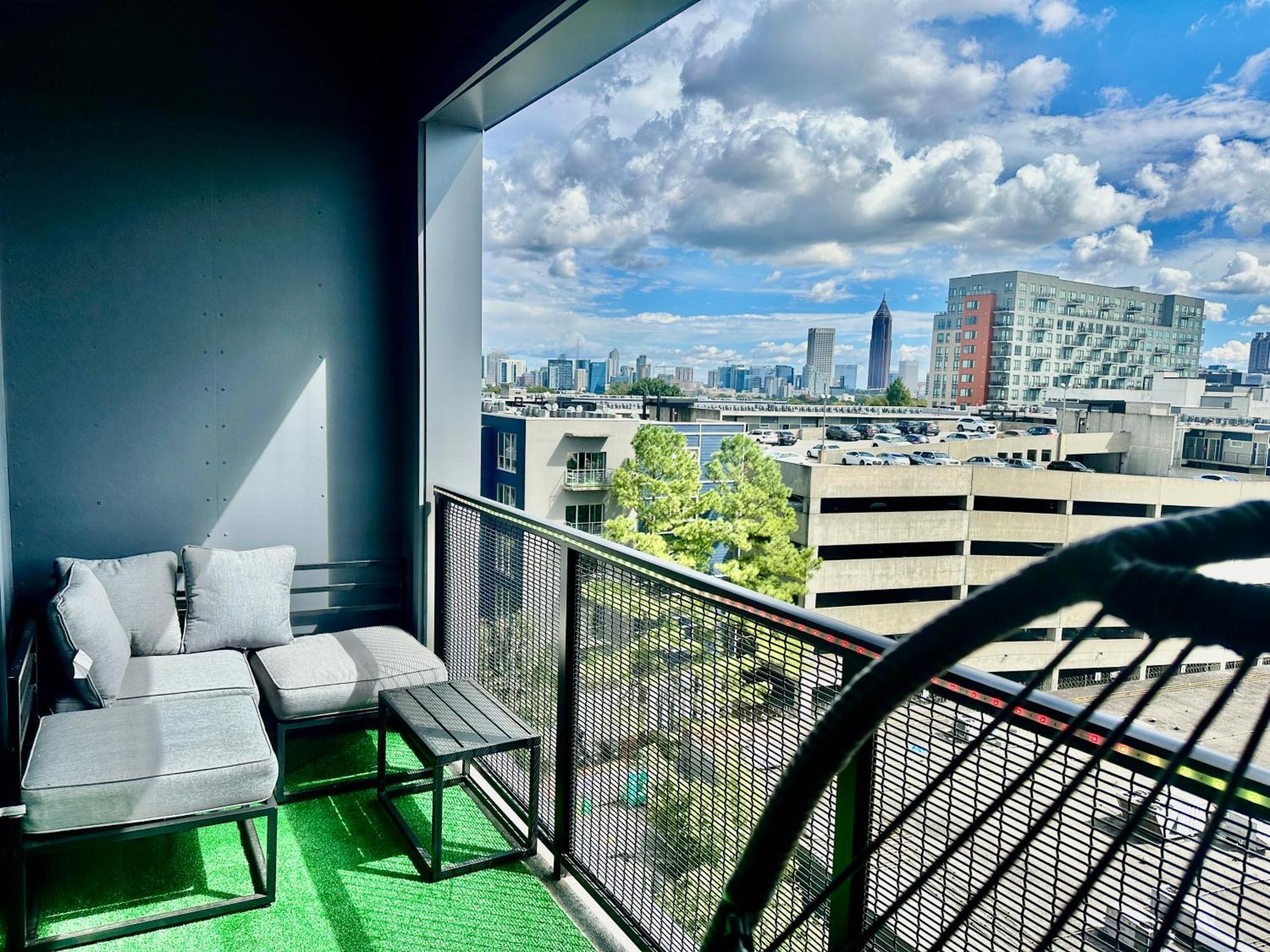 Apartment Modern Luxury At The Interlock Atlanta