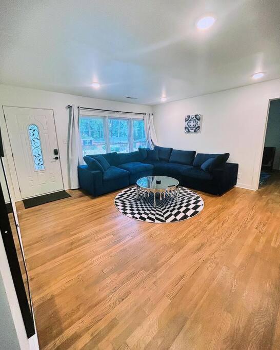 Visual Illusion Unit 2 Holiday home