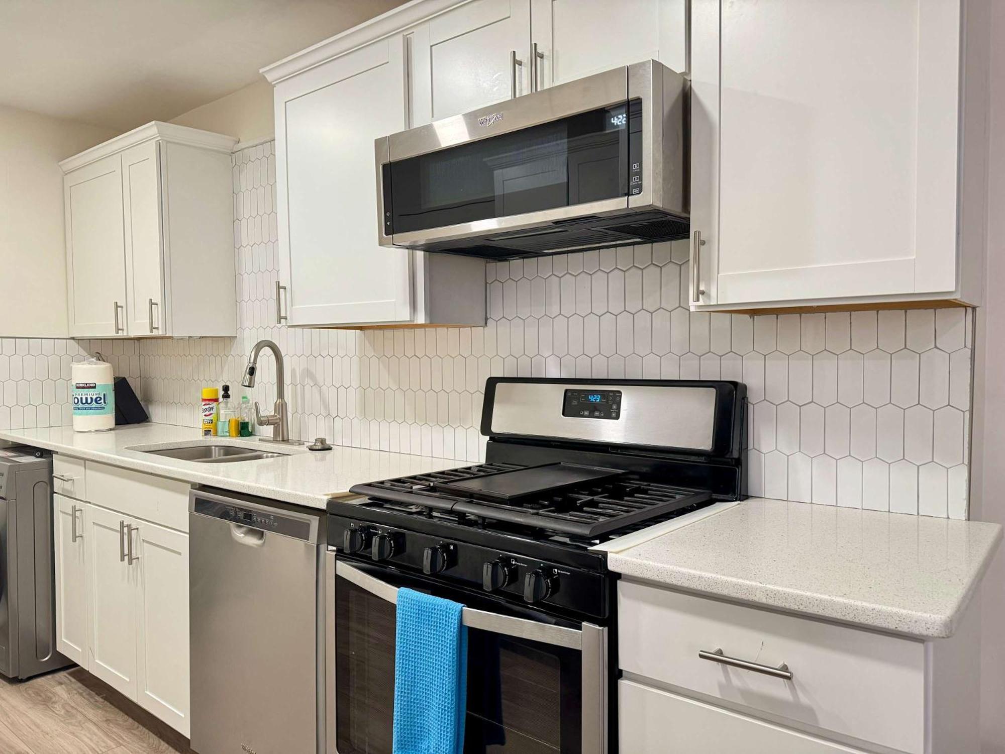 Apartment 2b1b Modern Downtown Atl W 1 Free Parking Lm1007