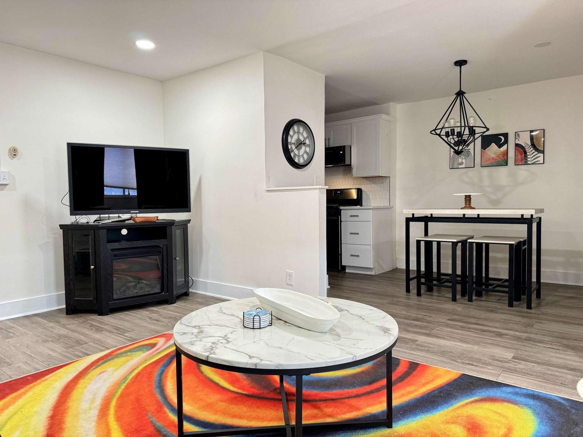 2b1b Modern Downtown Atl W 1 Free Parking Lm1007