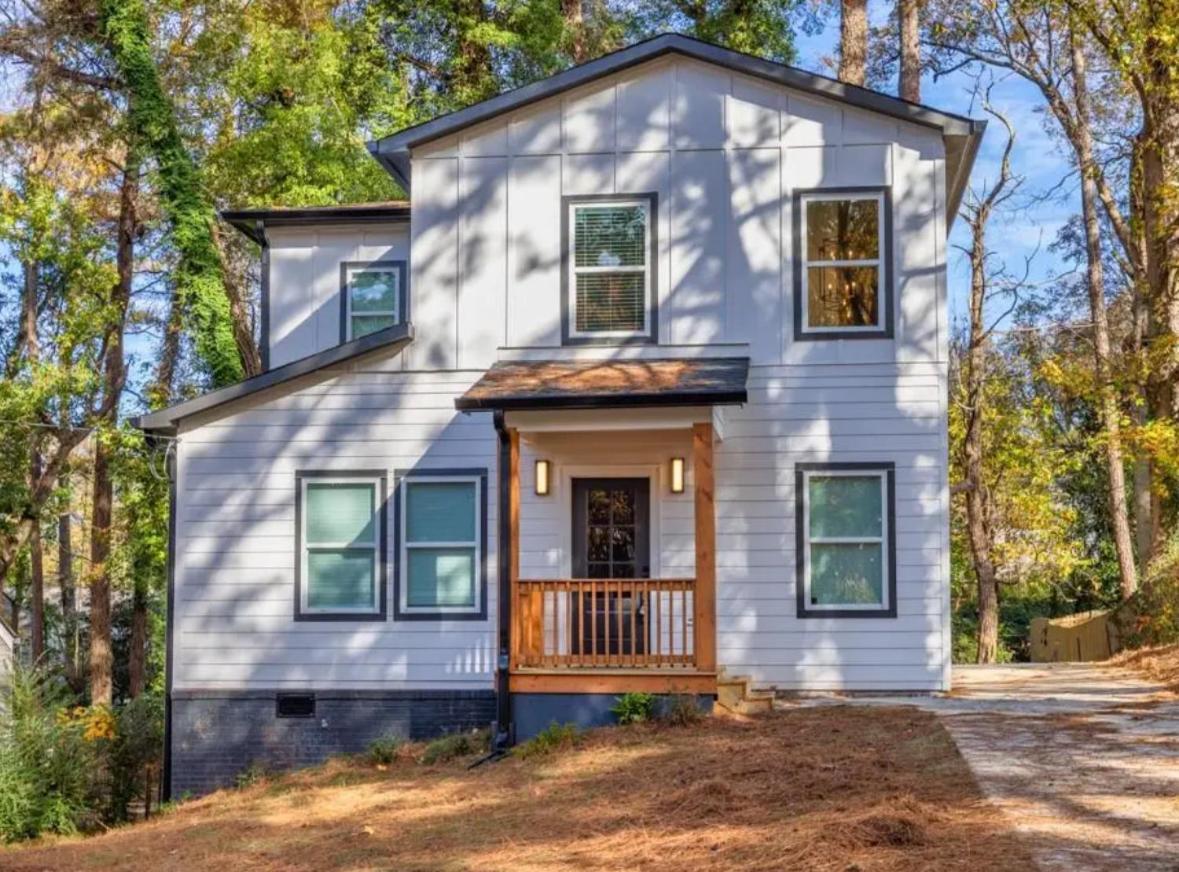1659 Cascade Oasis Atlanta