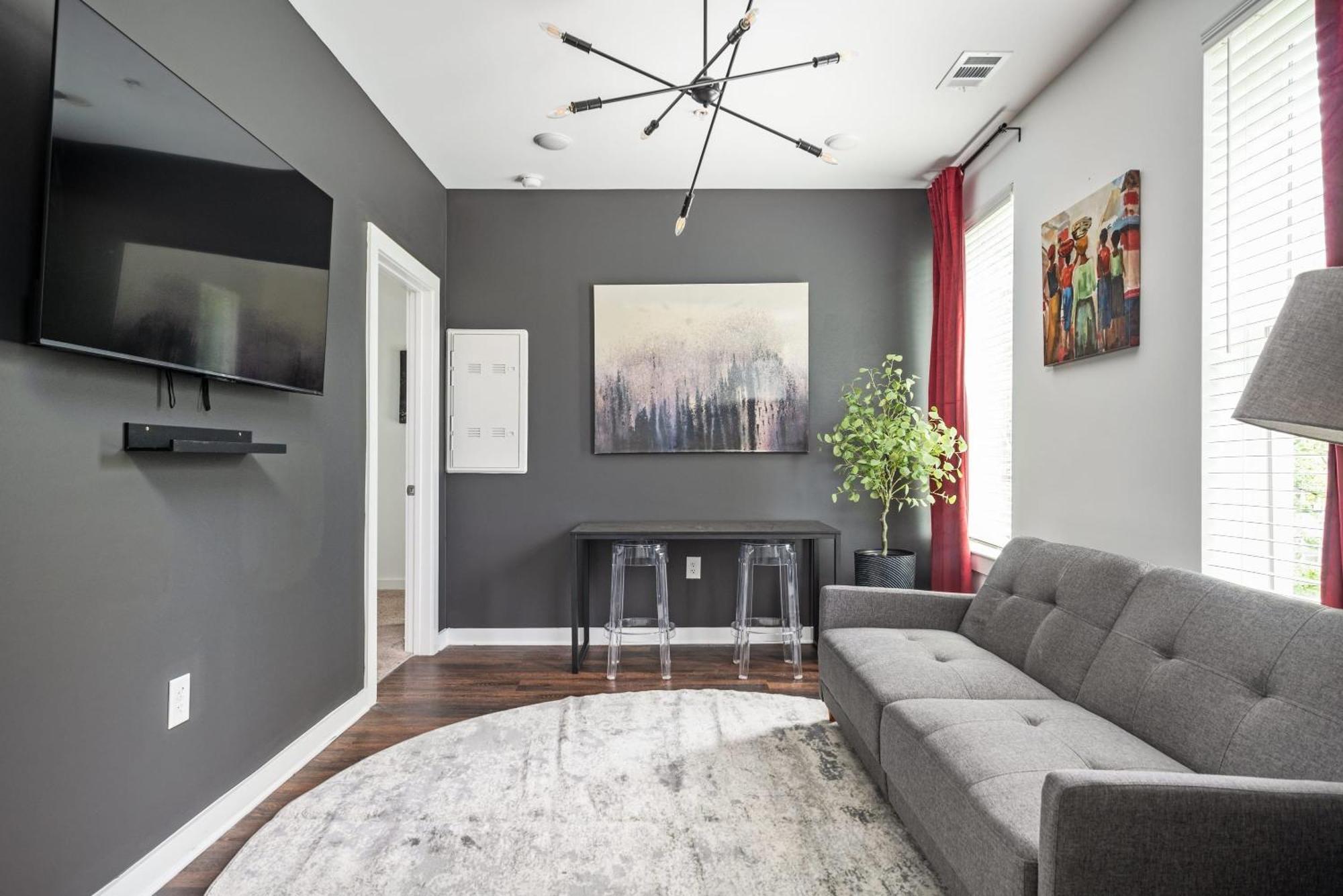 Holiday home Luxury 1b1b Balcony Downtown 542blvd