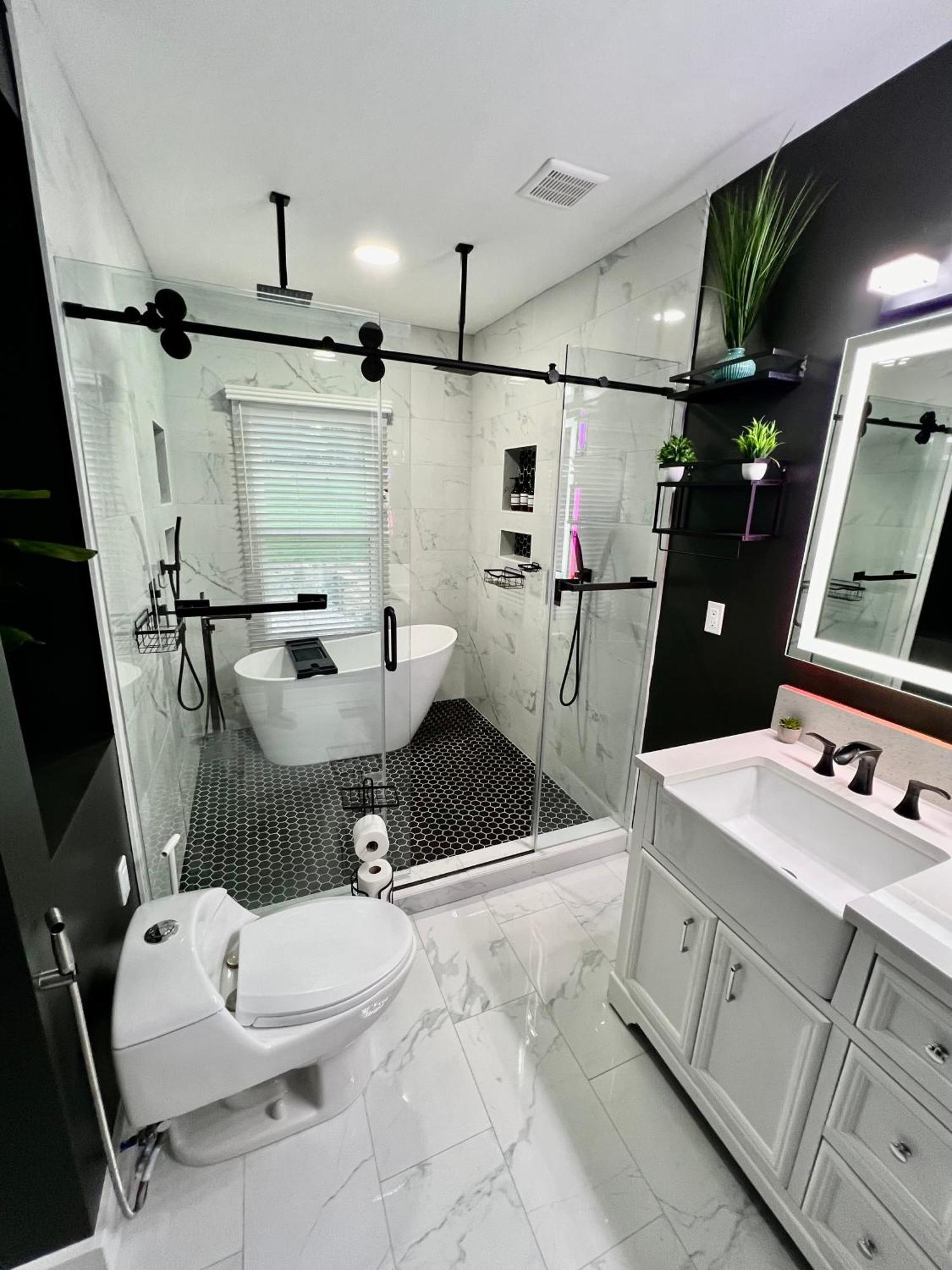 Charming 2br 2ba 10 Min Dt Airport By Lsp Homes Atlanta