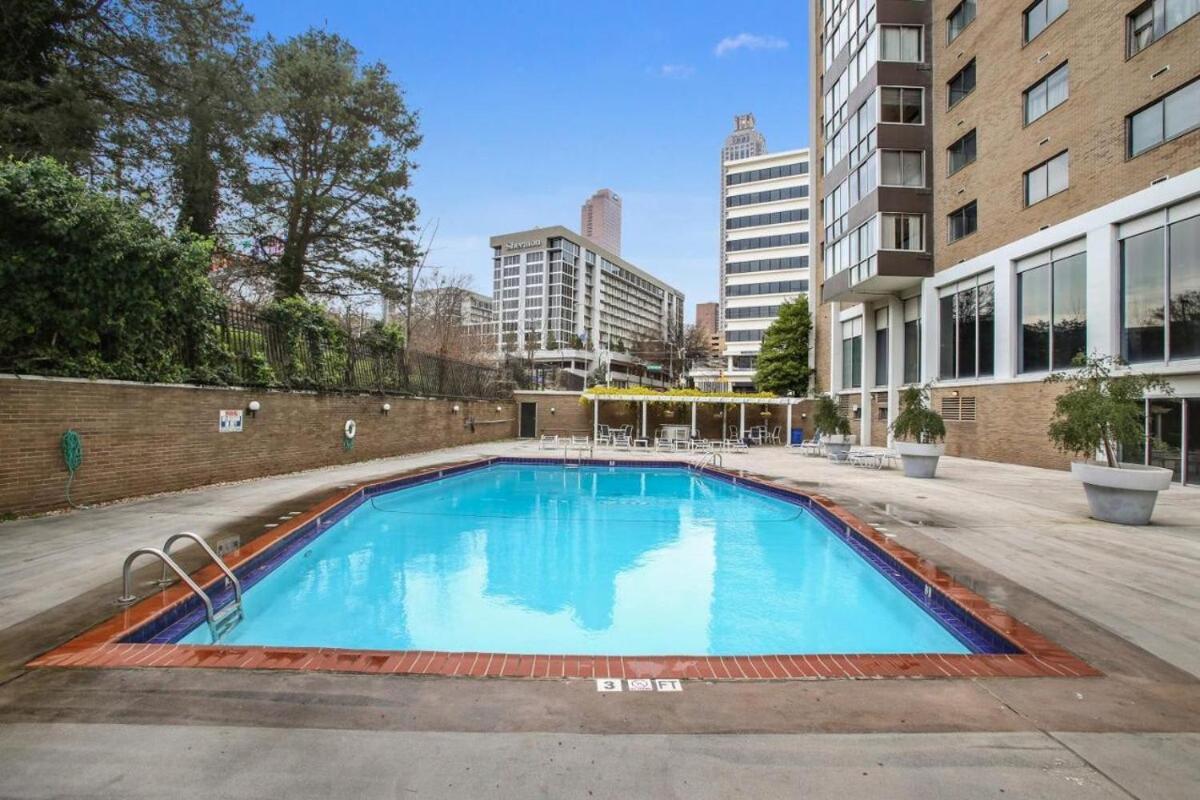 Downtown! High Rise! Onsite Parking Lm609 *