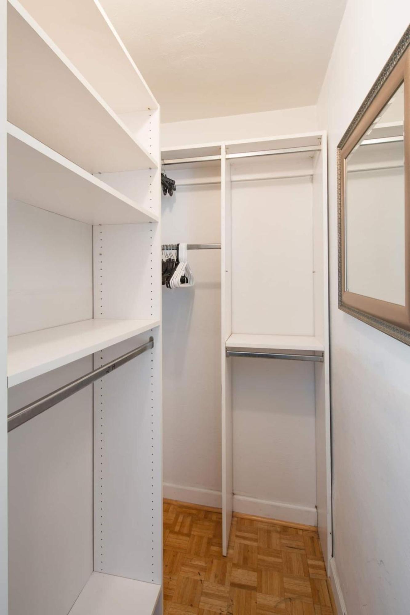 A Contemporary Unit, Downtown High-rise! * Atlanta