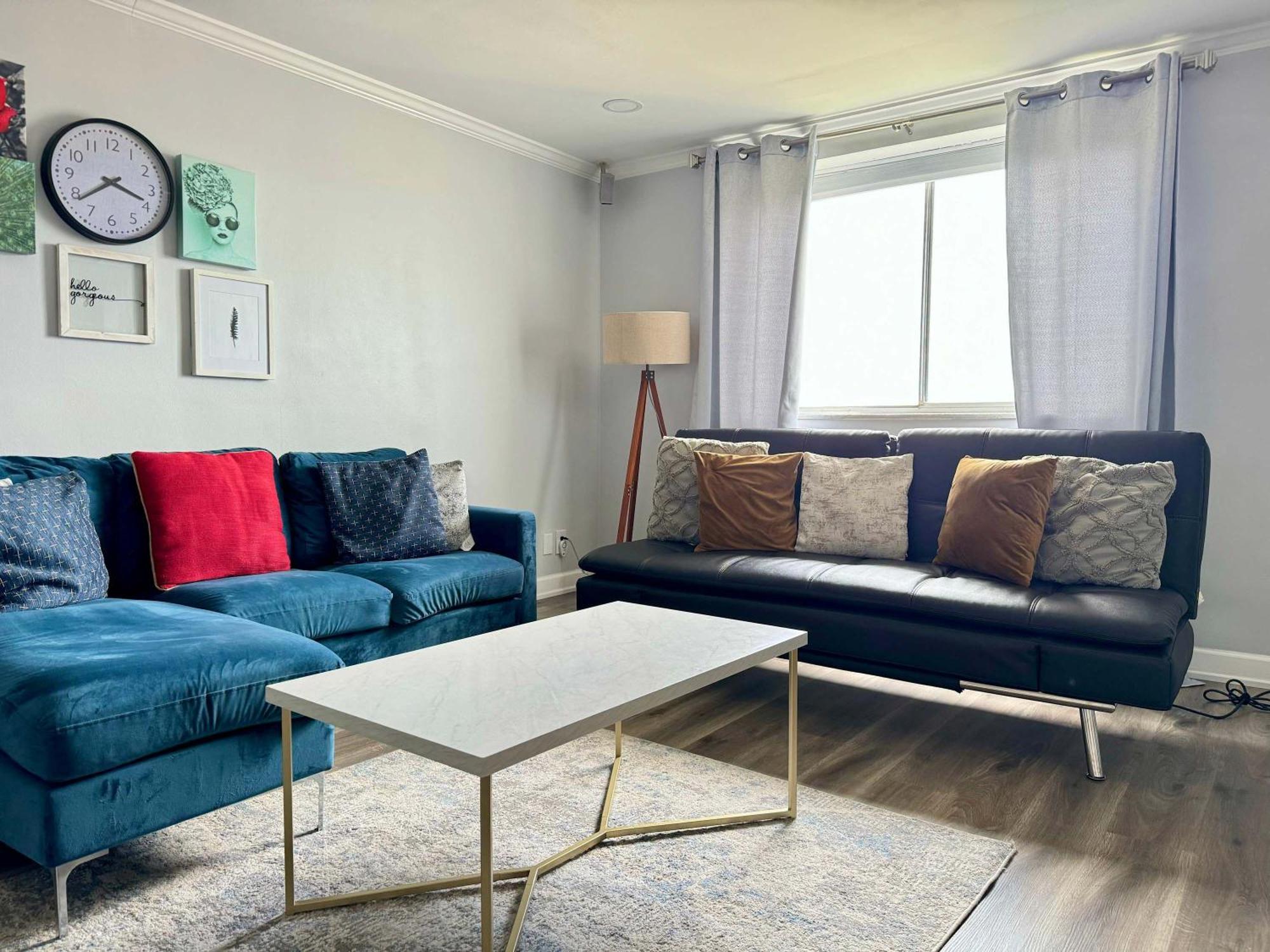 Downtown View Renovated 2 Beds Free Parking Lm1503