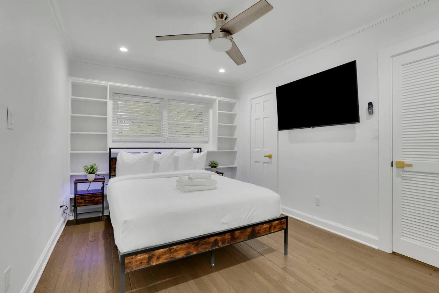 Luxury 7br Buckhead Oasis Wpool,gameroom&firepit Atlanta