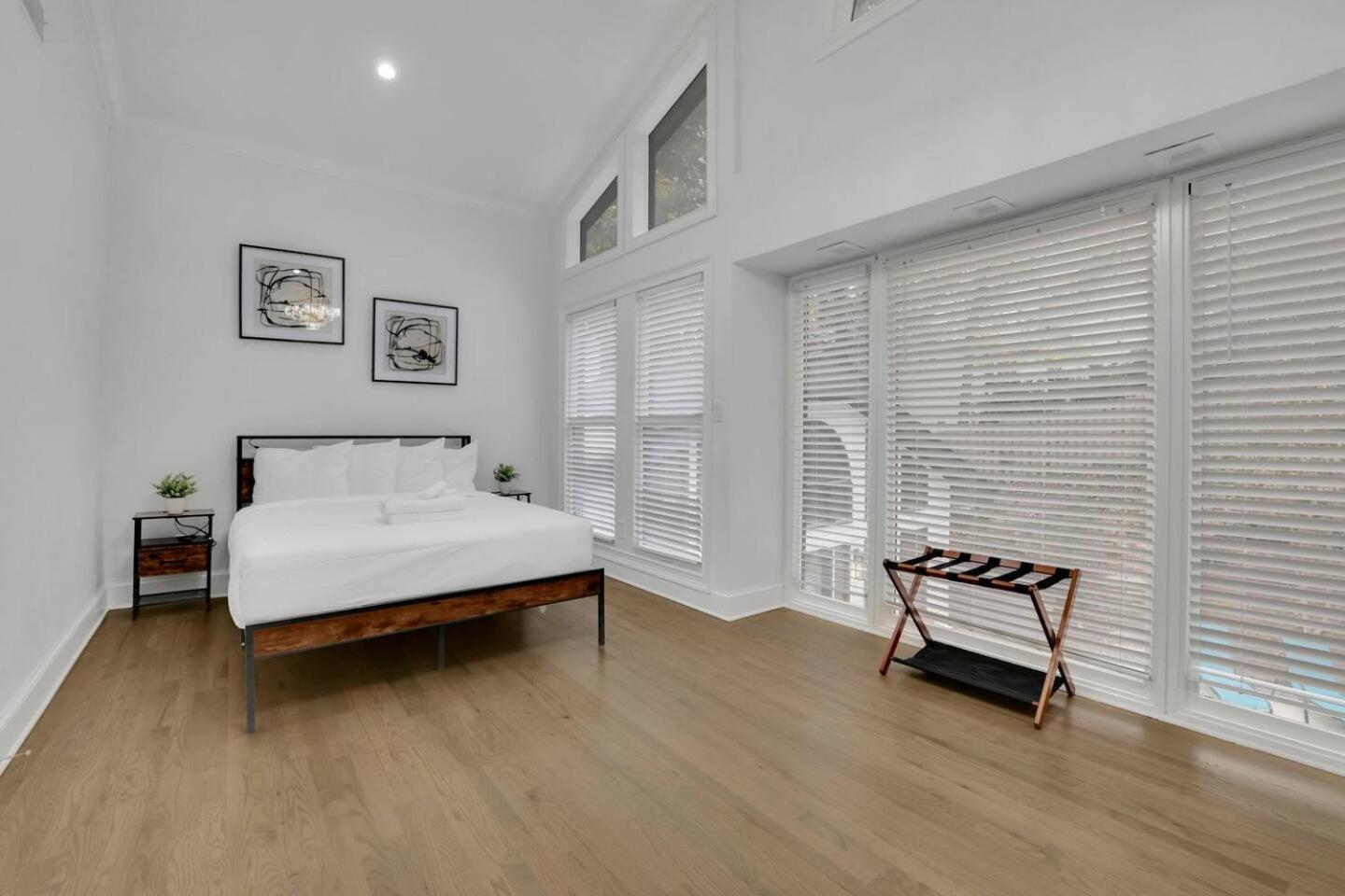 Holiday home Luxury 7br Buckhead Oasis Wpool,gameroom&firepit Atlanta