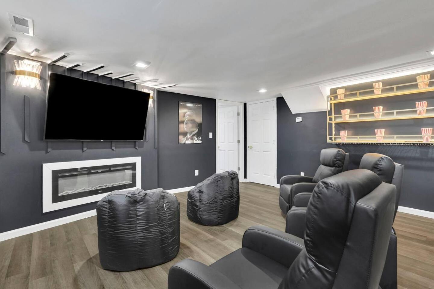 Luxury 7br Buckhead Oasis Wpool,gameroom&firepit Holiday home Atlanta