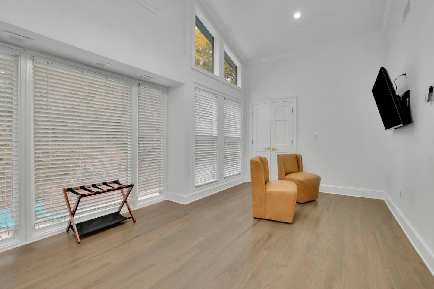 Luxury 7br Buckhead Oasis Wpool,gameroom&firepit * Atlanta