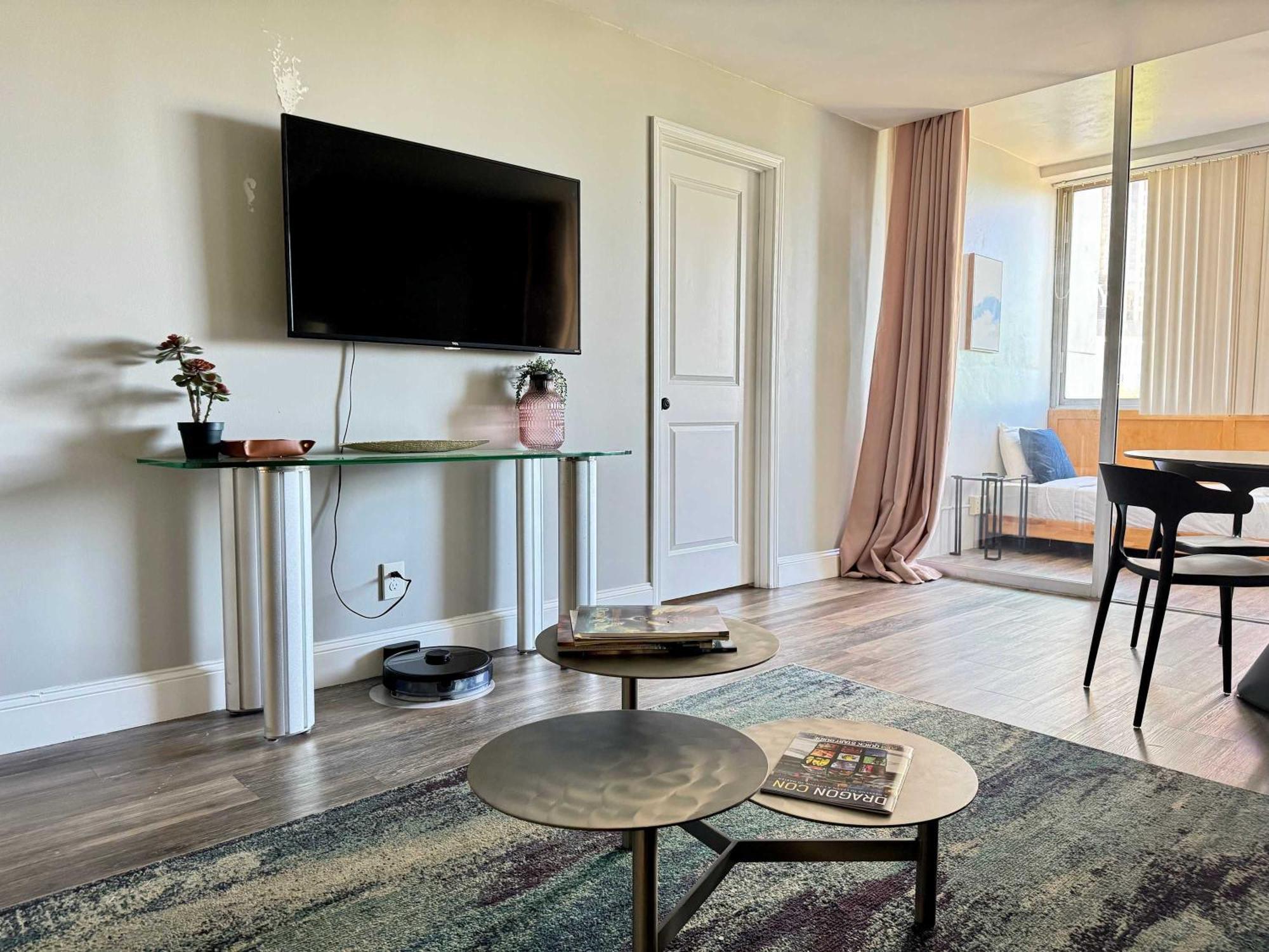 Downtown! High Rise! Onsite Parking Lm609 * Atlanta