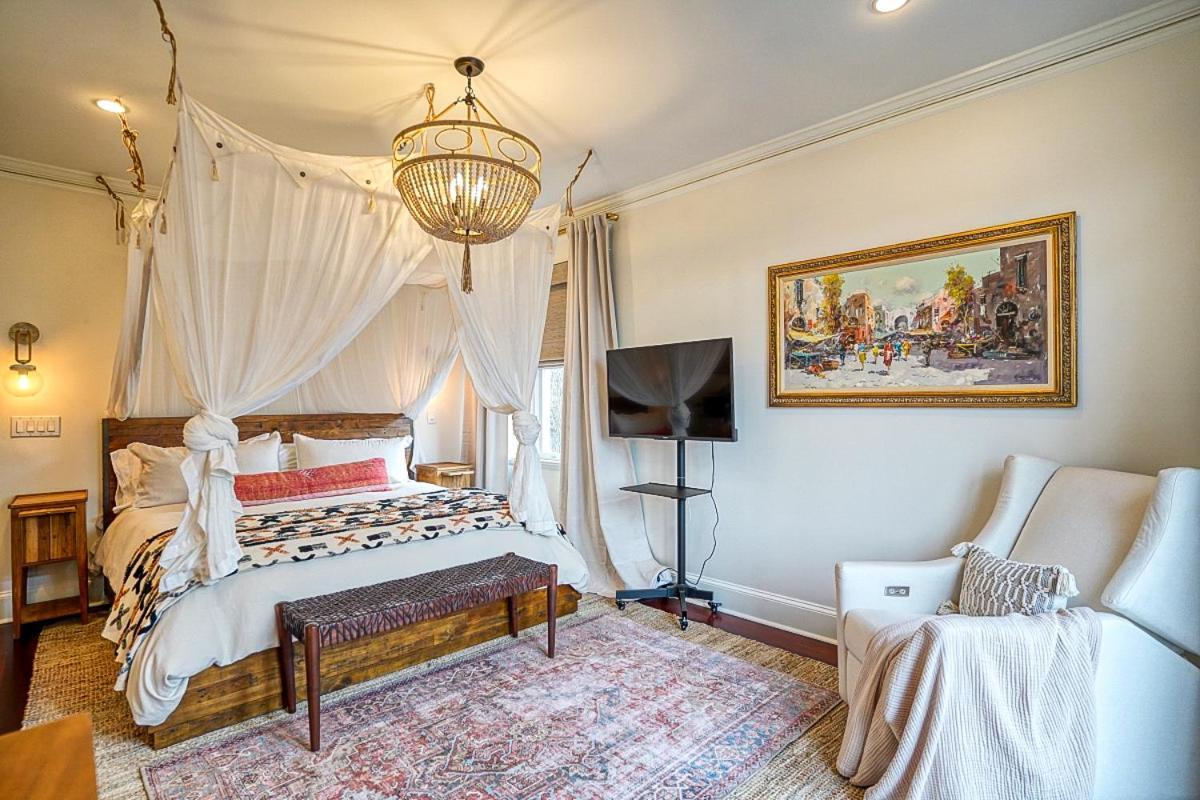 Captain's Quarters Apartment *